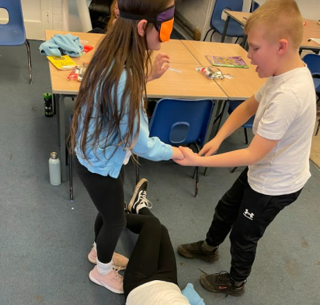 blindfold obstacles-52674